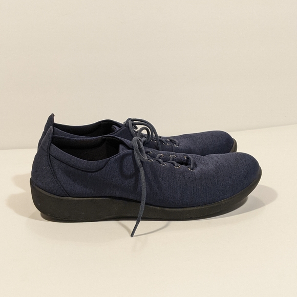 Clark's Navy Women's Cloud Steppers Sneakers Lace Up Walking Shoes Size 8.5 N - Picture 3 of 5